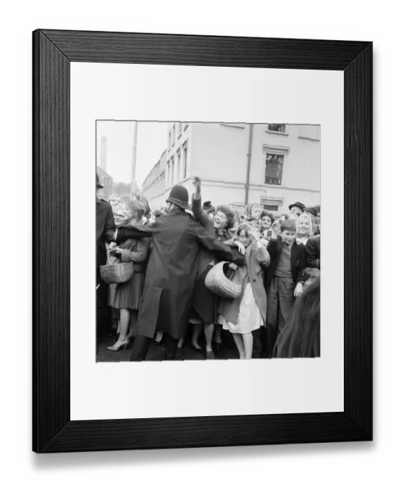 Framed Print : The wedding of Marty Wilde and Joyce Baker, held at Christ Church in Greenwich Framed Print : The wedding of Marty Wilde and Joyce Baker, held at Christ Church in Greenwich