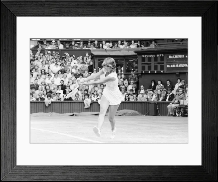 Framed Print : 1978 Ladies Singles Final, Wimbledon, Chris Evert v Martina Navratilova Framed Print : 1978 Ladies Singles Final, Wimbledon, Chris Evert v Martina Navratilova