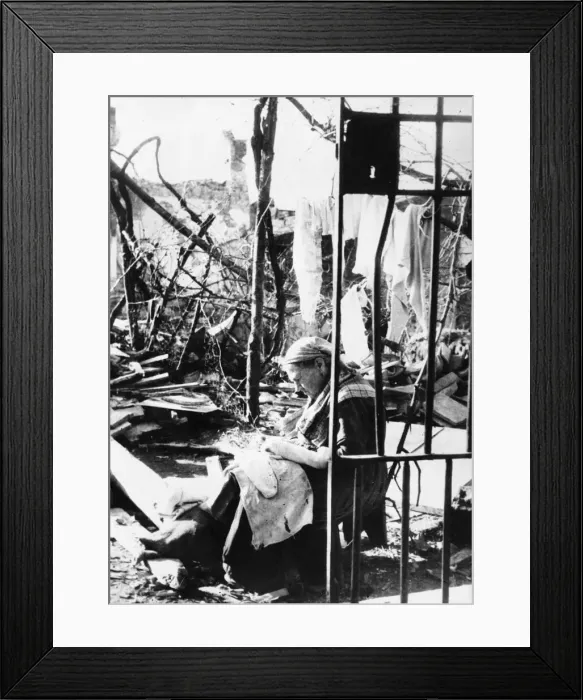 Framed Print : The Battle of Monte Cassino, a series of four assaults by Allied Forces against the Axis Framed Print : The Battle of Monte Cassino, a series of four assaults by Allied Forces against the Axis