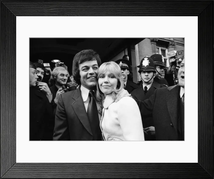 Framed Print : The wedding of Tony Blackburn and Tessa Wyatt at Caxton Hall, London. 2nd March 1972
