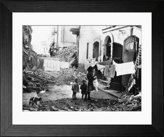 Framed Print : The Battle of Monte Cassino, a series of four assaults by Allied Forces against the Axis Framed Print : The Battle of Monte Cassino, a series of four assaults by Allied Forces against the Axis