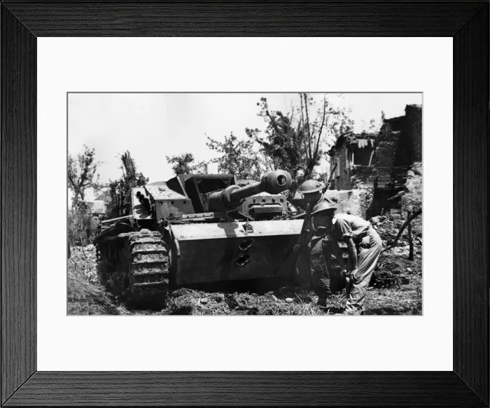 Framed Print : The Battle of Monte Cassino, a series of four assaults by Allied Forces against the Axis Framed Print : The Battle of Monte Cassino, a series of four assaults by Allied Forces against the Axis