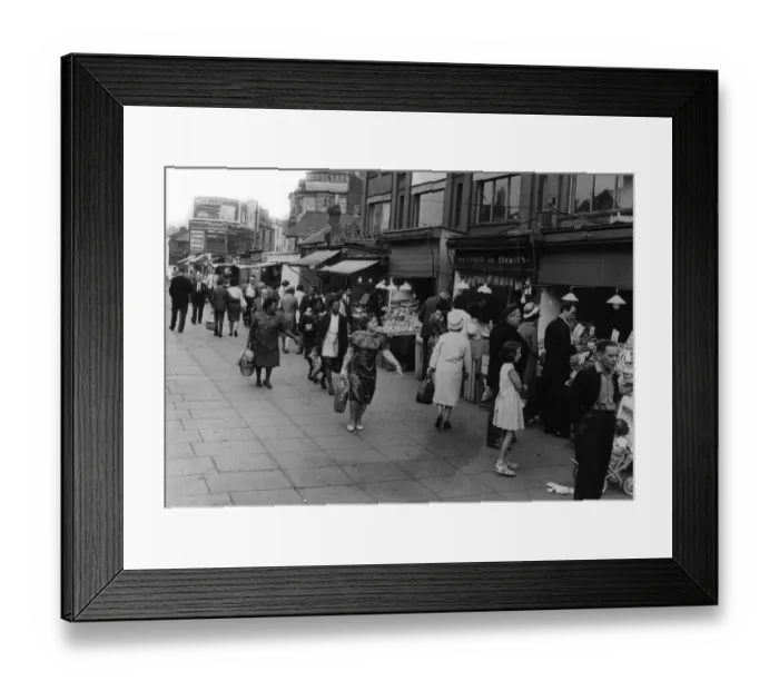 Framed Print : Mill Lane Fruit Market, Cardiff, Wales, Tuesday 11th August 1964