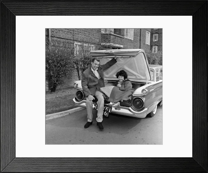 Framed Print : Marty Wilde and his wife Joyce at their flat in Chiswick, London. 21st April 1960 Framed Print : Marty Wilde and his wife Joyce at their flat in Chiswick, London. 21st April 1960