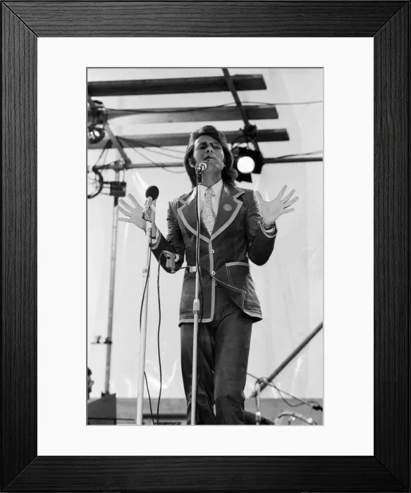 Framed Print : Cliff Richard performing at the Jesus Festival in Hyde Park, London. 1st September 1972 Framed Print : Cliff Richard performing at the Jesus Festival in Hyde Park, London. 1st September 1972