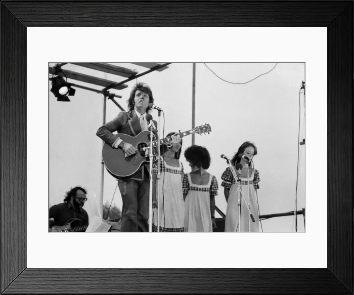Framed Print : Cliff Richard performing at the Jesus Festival in Hyde Park, London. 1st September 1972 Framed Print : Cliff Richard performing at the Jesus Festival in Hyde Park, London. 1st September 1972