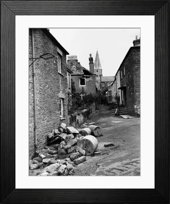 Framed Print : The desert villages of South Devon coast are battle scarred Framed Print : The desert villages of South Devon coast are battle scarred