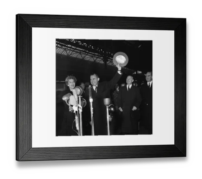 Framed Print : Richard Nixon, Vice President of the United States at Victoria Station, London