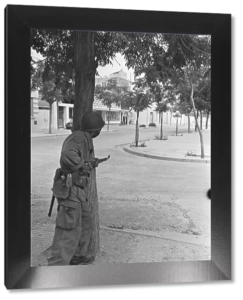 The Bizerte Crisis 1961 French soldiers on the streets of Bizerte