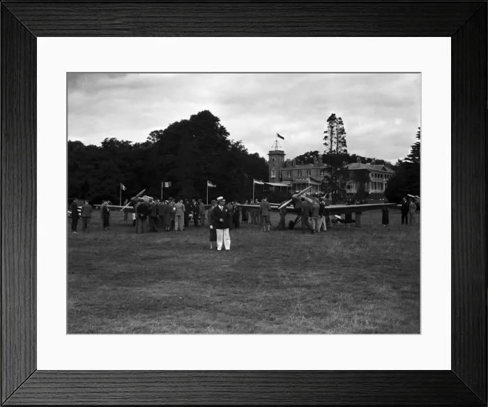 Framed Print : Visit of continental pilot owners to Hanworth. The visitors among their planes Framed Print : Visit of continental pilot owners to Hanworth. The visitors among their planes