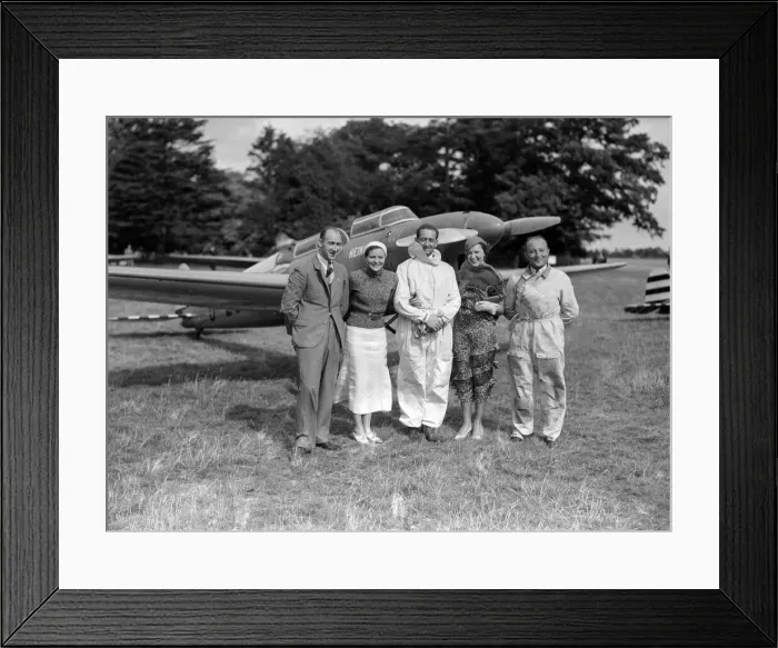 Framed Print : Visit of continental pilot owners to Hanworth. Left, Herr Von Salamon