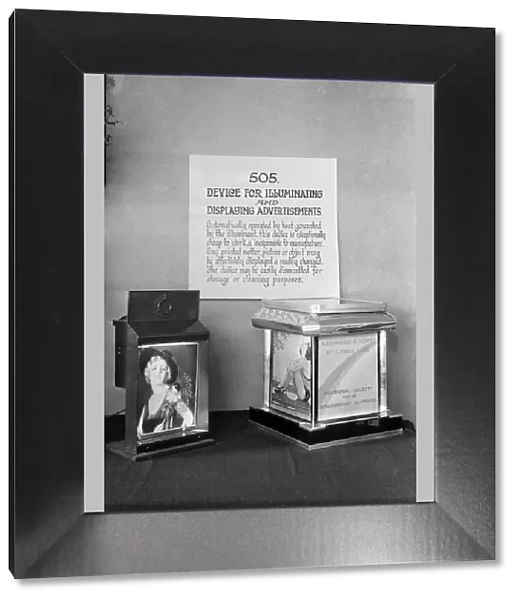 Advertising machine. Invention exhibited at Central Hall. October 1932