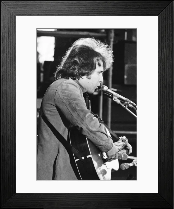 Framed Print : Don Mclean - America singer and songwriter performs to a reported 85 Framed Print : Don Mclean - America singer and songwriter performs to a reported 85