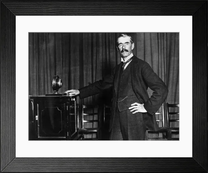Framed Print : The Rt Hon Neville Chamberlain PC MP broadcasting from the Birmingham Station Framed Print : The Rt Hon Neville Chamberlain PC MP broadcasting from the Birmingham Station
