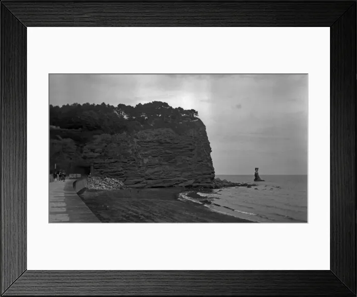 Framed Print : Parson and Clerk rock, near the towns of Teignmouth and Dawlish, Devon. 1926