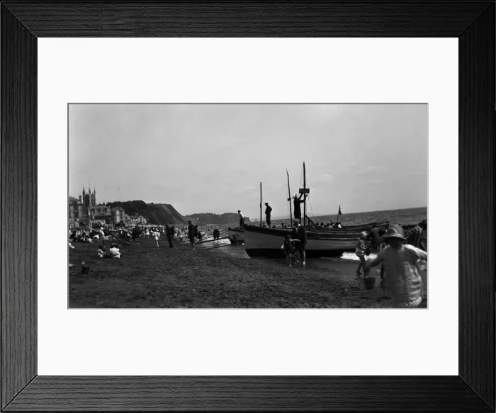 Framed Print : Holiday scenes in Teignmouth, Devon. 1926. Tyrell Collection Framed Print : Holiday scenes in Teignmouth, Devon. 1926. Tyrell Collection
