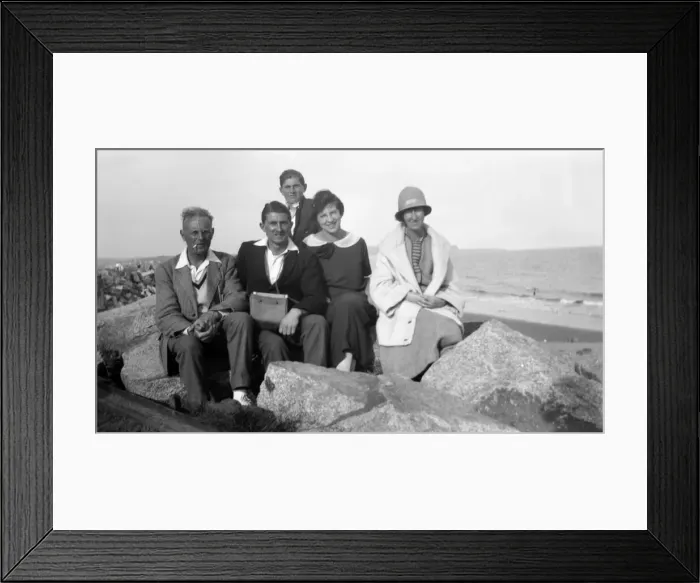 Framed Print : Holiday scene in Teignmouth, Devon. 1926. Tyrell Collection Framed Print : Holiday scene in Teignmouth, Devon. 1926. Tyrell Collection