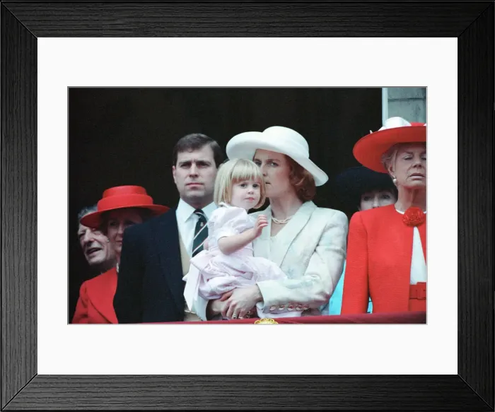 Framed Print : The Duchess of York, Sarah Ferguson, holds her three year old daughter Princess Beatrice Framed Print : The Duchess of York, Sarah Ferguson, holds her three year old daughter Princess Beatrice