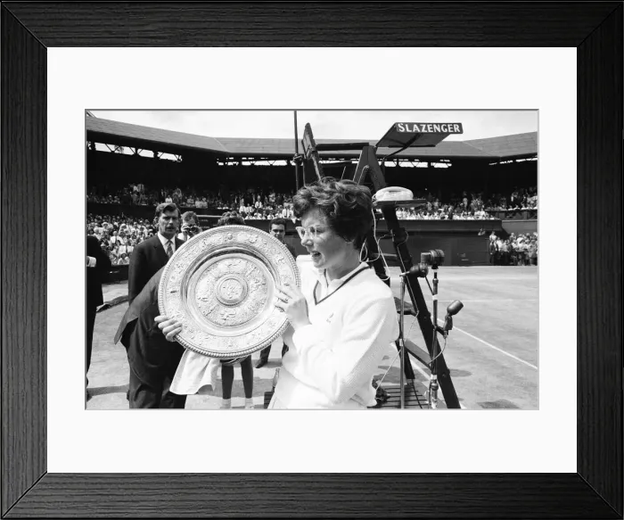 Framed Print : 1966 Ladies Singles Final, Wimbledon, Billie Jean King v Maria Bueno Framed Print : 1966 Ladies Singles Final, Wimbledon, Billie Jean King v Maria Bueno