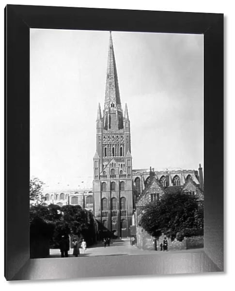 Norwich Catherdral. Norfolk. Circa 1929. Tyrell Collection