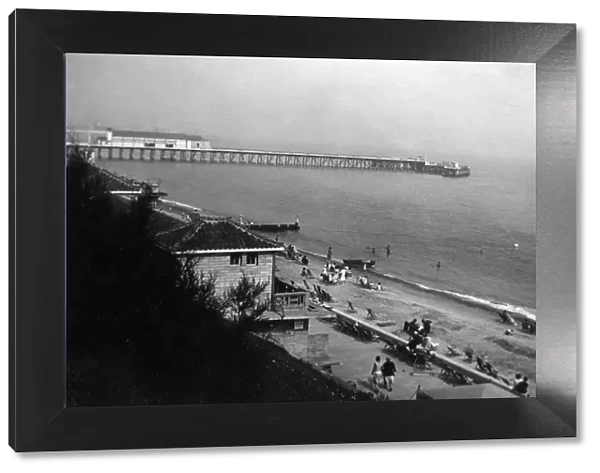 General view of Lowestoft, showing Claremont Pier. Circa 1929. Tyrell Collection