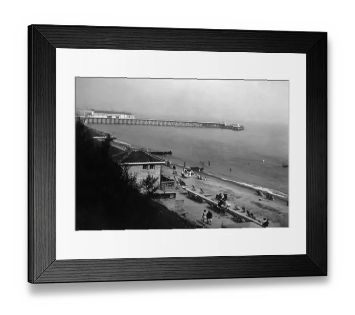 Framed Print : General view of Lowestoft, showing Claremont Pier. Circa 1929. Tyrell Collection