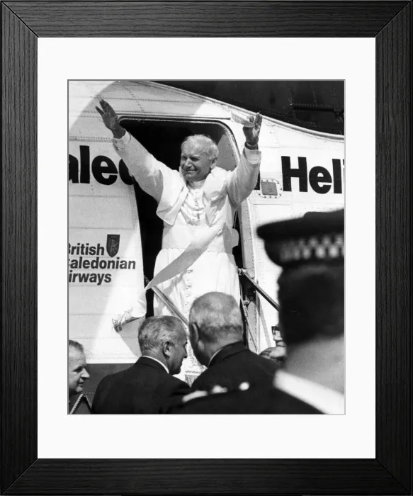 Framed Print : Pope John Paull IIs visit to Coventry. The Holy Father steps out of the plane Framed Print : Pope John Paull IIs visit to Coventry. The Holy Father steps out of the plane