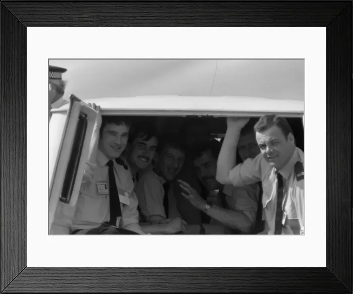 Framed Print : Pope John Paull IIs visit to Coventry Airport for a mid-morning mass Framed Print : Pope John Paull IIs visit to Coventry Airport for a mid-morning mass