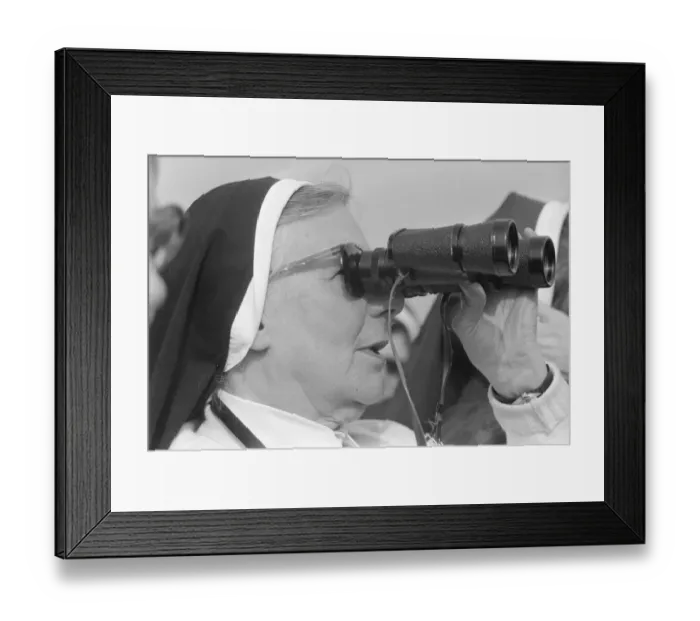Framed Print : Pope John Paull IIs visit to Coventry Airport for a mid-morning mass