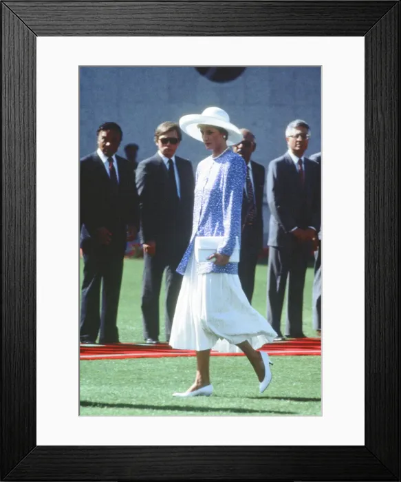 Framed Print : Prince and Princess of Wales, Middle East Tour November 1986 Framed Print : Prince and Princess of Wales, Middle East Tour November 1986