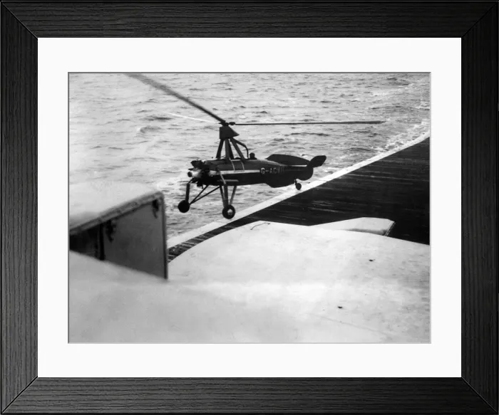 Framed Print : Aviation, Autogiro. The take-off, made diagonally so as to avoid the gun turrets Framed Print : Aviation, Autogiro. The take-off, made diagonally so as to avoid the gun turrets