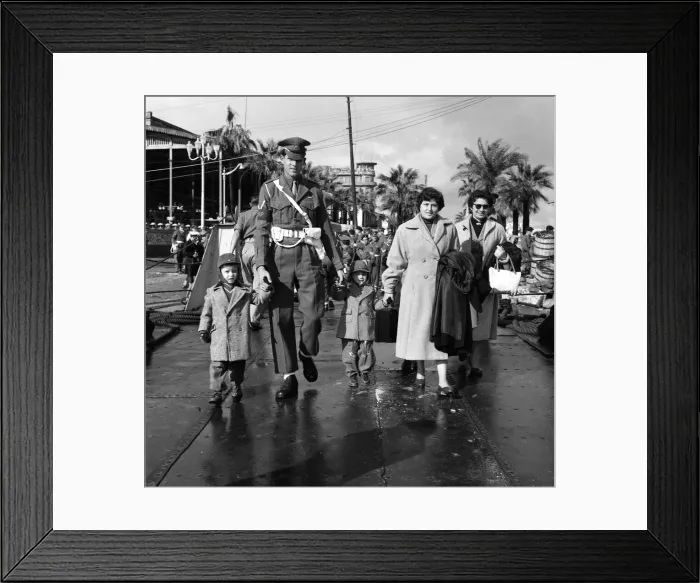 Framed Print : Suez Crisis 1956 British civilians, principally Maltese Framed Print : Suez Crisis 1956 British civilians, principally Maltese