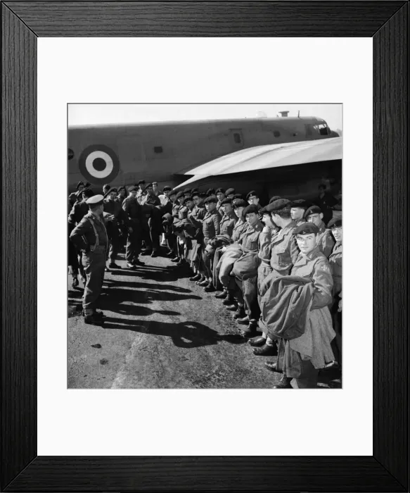Framed Print : Suez Crisis 1956 Soldiers arrive in Cyprus from Britain Framed Print : Suez Crisis 1956 Soldiers arrive in Cyprus from Britain