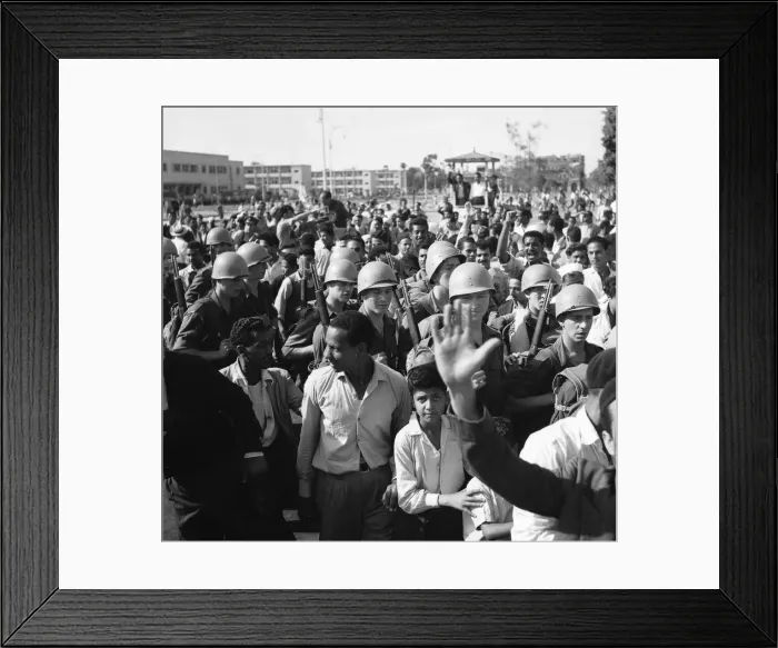 Framed Print : Suez Crisis 1956 United Nations troops march into Port Said past a restless Framed Print : Suez Crisis 1956 United Nations troops march into Port Said past a restless