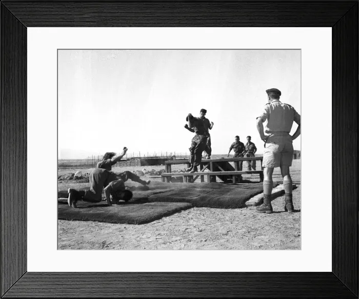 Framed Print : Suez Crisis 1956 British Paratroopers in Cyprus undergoing last minute training Framed Print : Suez Crisis 1956 British Paratroopers in Cyprus undergoing last minute training