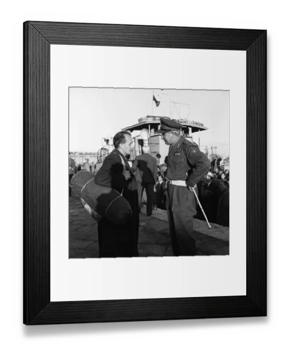 Framed Print : Suez Crisis 1956 A British evacuee who has been brought from Cairo chats to General Framed Print : Suez Crisis 1956 A British evacuee who has been brought from Cairo chats to General