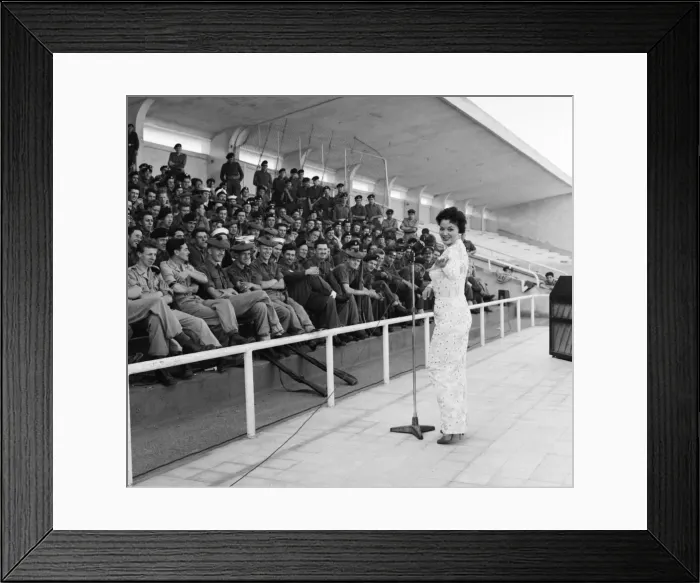 Framed Print : Suez Crisis 1956 Lita Rosa entertains the troops in Port Said 1956 Framed Print : Suez Crisis 1956 Lita Rosa entertains the troops in Port Said 1956