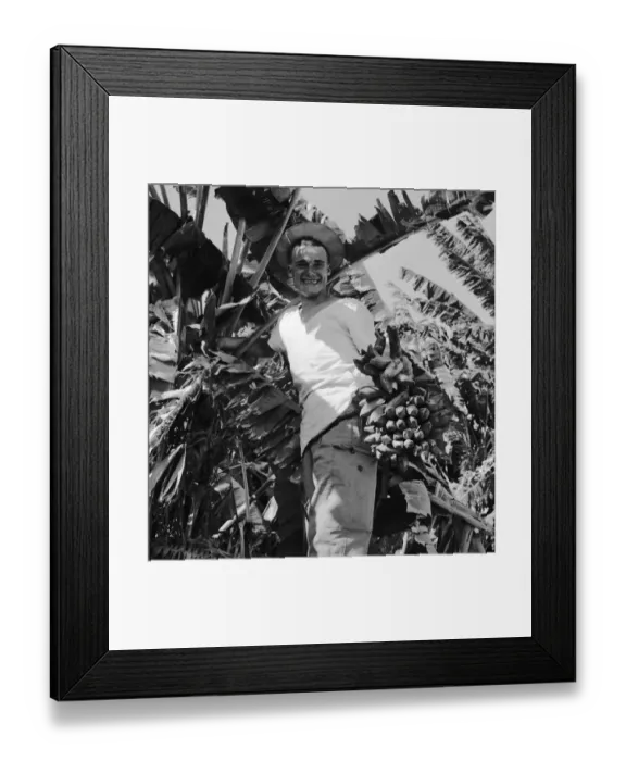 Framed Print : Suez Crisis 1956 Private Lou Elphick, 1st Battalion Royal West Kent Regiment