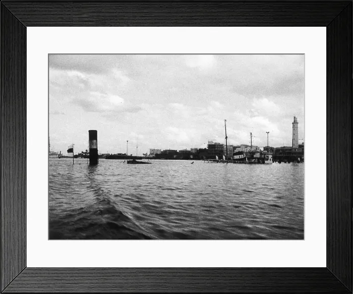 Framed Print : Suez Crisis 1956 Sunken blockships in the Suez Canal (date may be incorrect) Framed Print : Suez Crisis 1956 Sunken blockships in the Suez Canal (date may be incorrect)