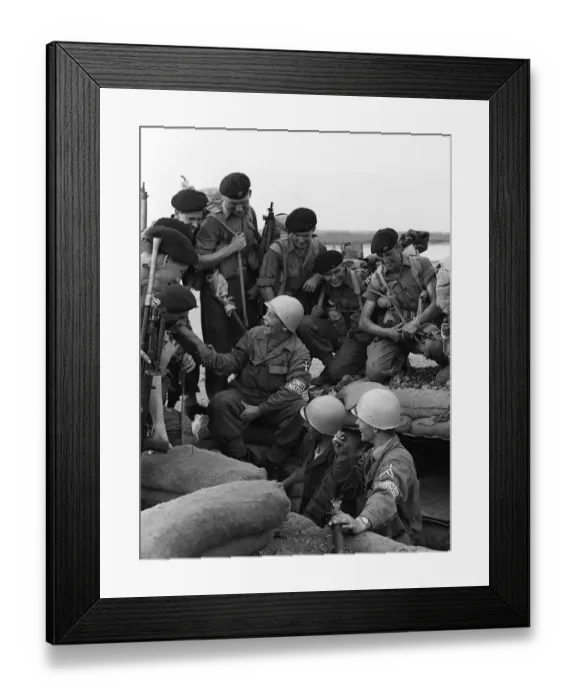 Framed Print : Suez Crisis 1956 British troops of the 1st Battalion York Framed Print : Suez Crisis 1956 British troops of the 1st Battalion York