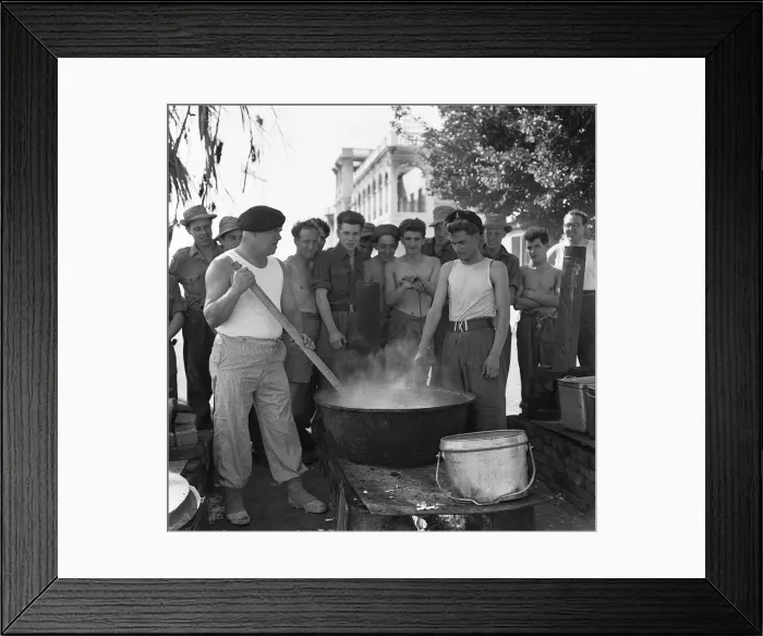 Framed Print : Suez Crisis 1956 These British troops were posted in Egypt to fight in what became Framed Print : Suez Crisis 1956 These British troops were posted in Egypt to fight in what became