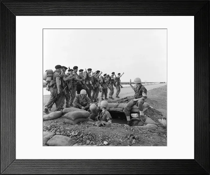 Framed Print : Suez Crisis 1956 British troops of the 1st Battalion York Framed Print : Suez Crisis 1956 British troops of the 1st Battalion York