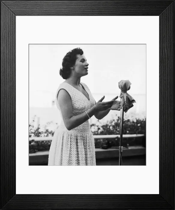 Framed Print : Suez Crisis 1956 Susen Dene sings for the troops at a concert party in Port Said