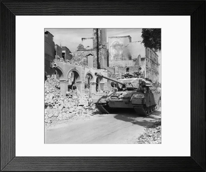 Framed Print : Suez Crisis 1956 A Centurion tank lends support to Commando troops who are carrying Framed Print : Suez Crisis 1956 A Centurion tank lends support to Commando troops who are carrying