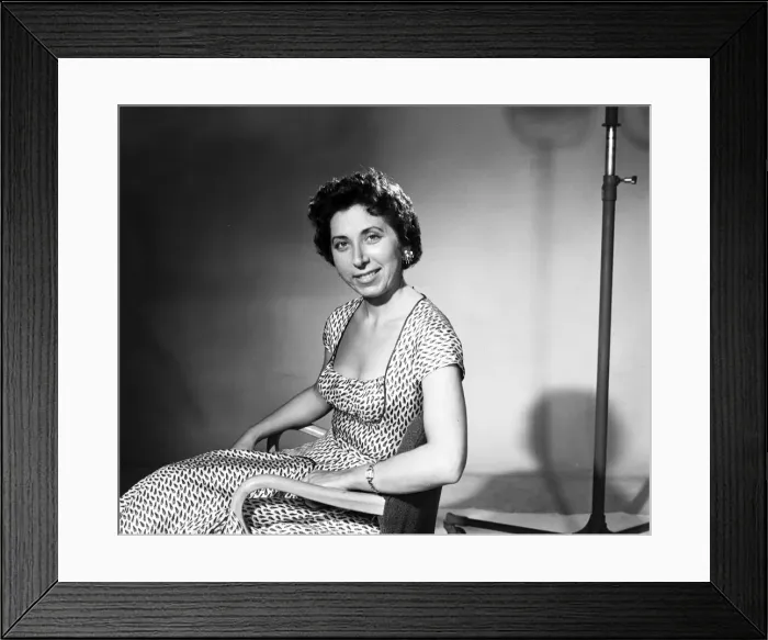 Framed Print : Novelist Roberta Leigh. 26th June 1954 Framed Print : Novelist Roberta Leigh. 26th June 1954