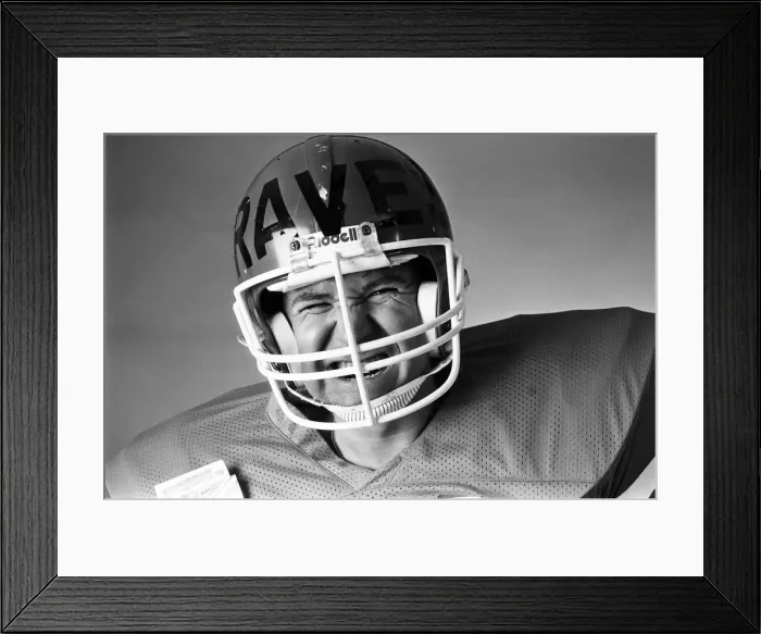 Framed Print : Snooker player Tony Knowles dressed as an America footballer. 19th January 1986 Framed Print : Snooker player Tony Knowles dressed as an America footballer. 19th January 1986