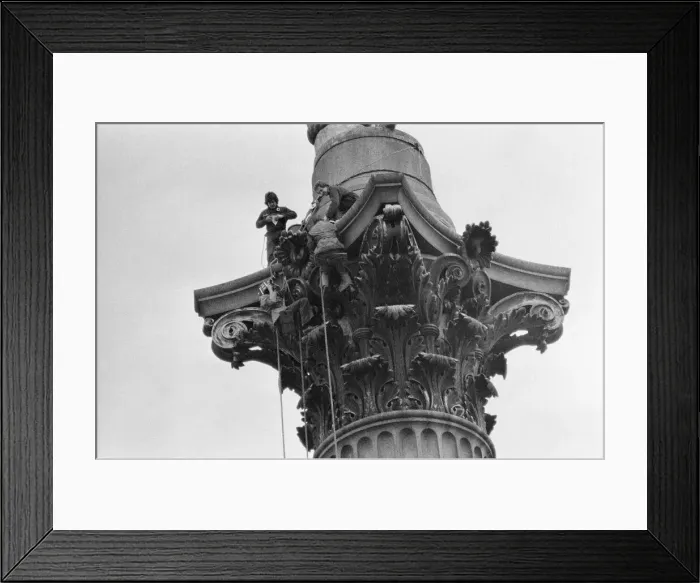 Framed Print : Blue Peters John Noakes, climbs to the top of Nelsons Column Framed Print : Blue Peters John Noakes, climbs to the top of Nelsons Column