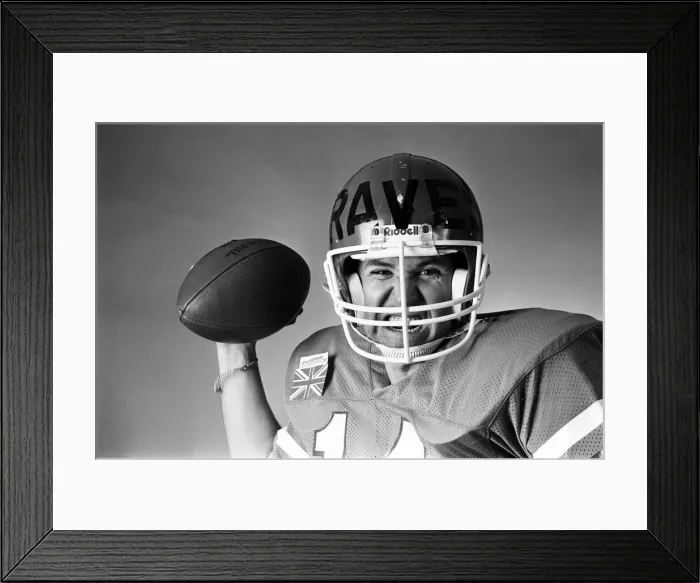 Framed Print : Snooker player Tony Knowles dressed as an America footballer. 19th January 1986 Framed Print : Snooker player Tony Knowles dressed as an America footballer. 19th January 1986