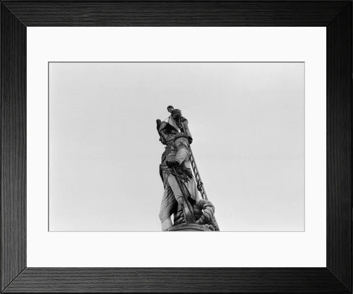 Framed Print : Blue Peters John Noakes, climbs to the top of Nelsons Column Framed Print : Blue Peters John Noakes, climbs to the top of Nelsons Column