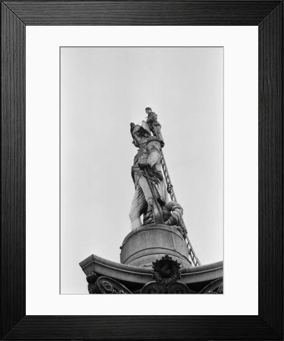 Framed Print : Blue Peters John Noakes, climbs to the top of Nelsons Column Framed Print : Blue Peters John Noakes, climbs to the top of Nelsons Column